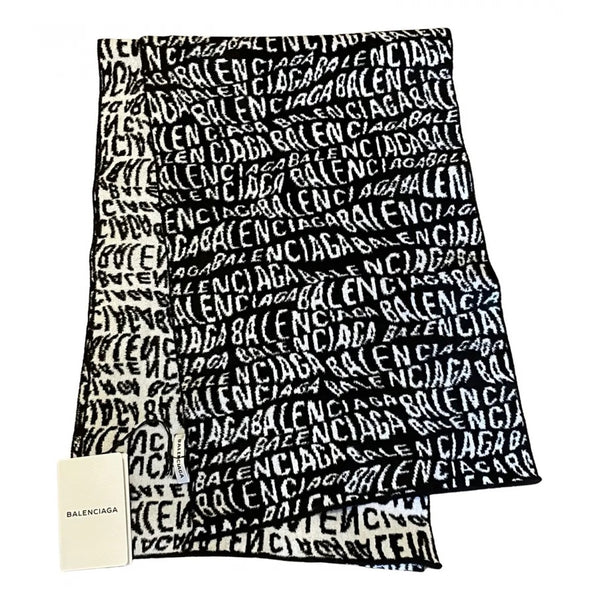 Balenciaga Black & White Intarsia Wave Logo Wool Scarf – Made in Italy