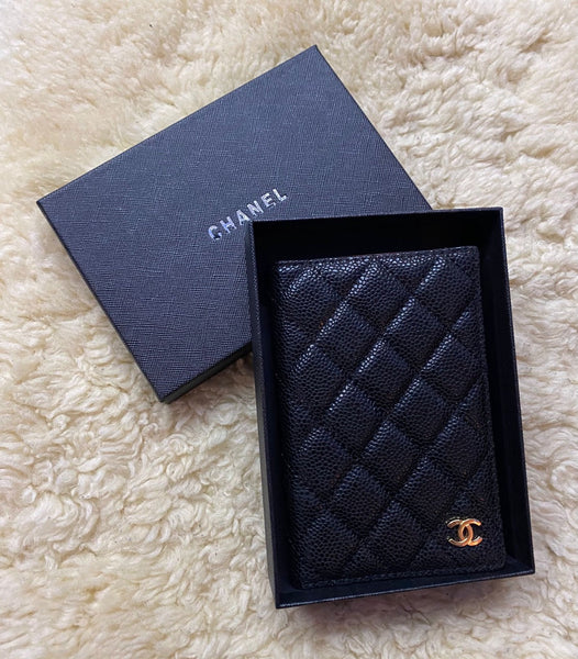 CHANEL CC Logo Matelasse Quilted Caviar Skin Passport Holder (VIP Gift)