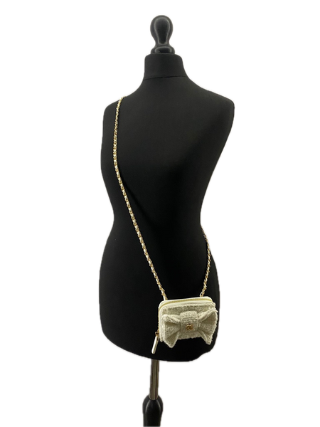 CHANEL Ivory White Tweed Makeup Shoulder New WITH Box (VIP Gift)