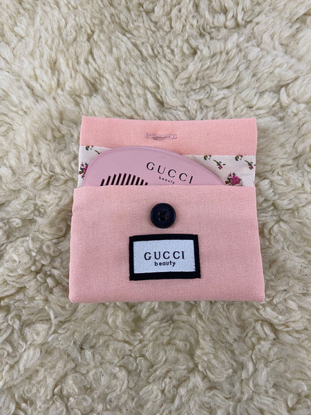 GUCCI Beauty Small Pink Comb & Fabric Pouch (VIP Gift)