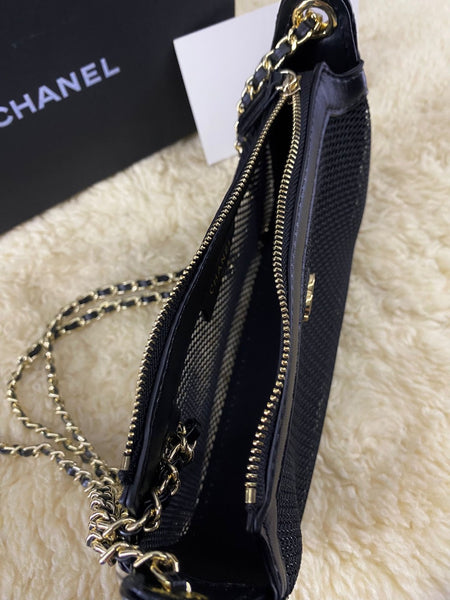 CHANEL Beauty Cosmetic Case Set (VIP Gift) – Black & Gold Hardware