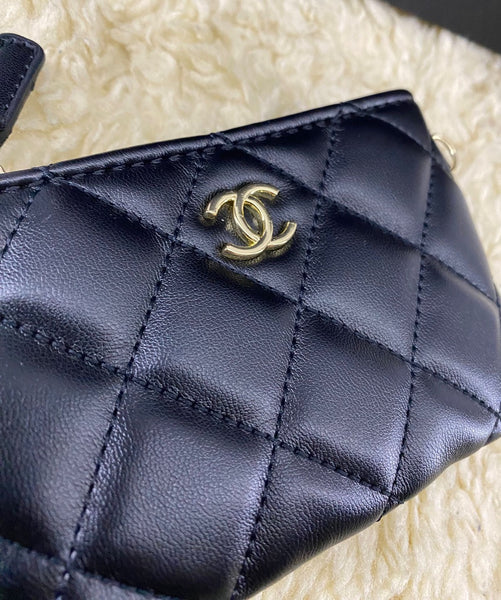 CHANEL Beauty Cosmetic Case Set (VIP Gift) – Black & Gold Hardware