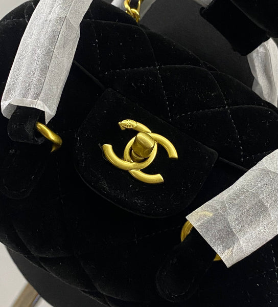 CHANEL Black Velvet Matelassé Quilted Cosmetic Bag with Chain Strap – VIP Gift (with Box & Dust Bag)