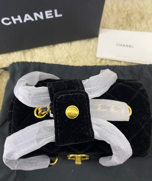 CHANEL Black Velvet Matelassé Quilted Cosmetic Bag with Chain Strap – VIP Gift (with Box & Dust Bag)