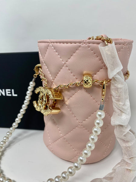 CHANEL Pink Leather Matelassé Quilted Makeup Bag on Interwoven Chain – (VIP Gift), Made in Italy, Bucket with Pearl Details