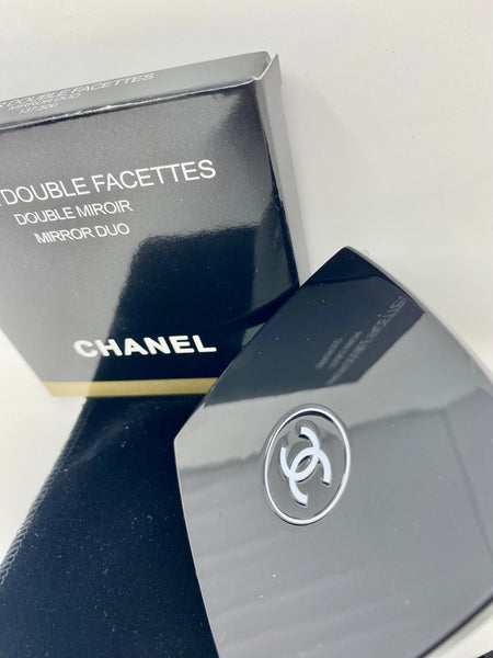 CHANEL Beauty CC Logo Black Double Facette Compact Mirror New with Box (VIP Gift)